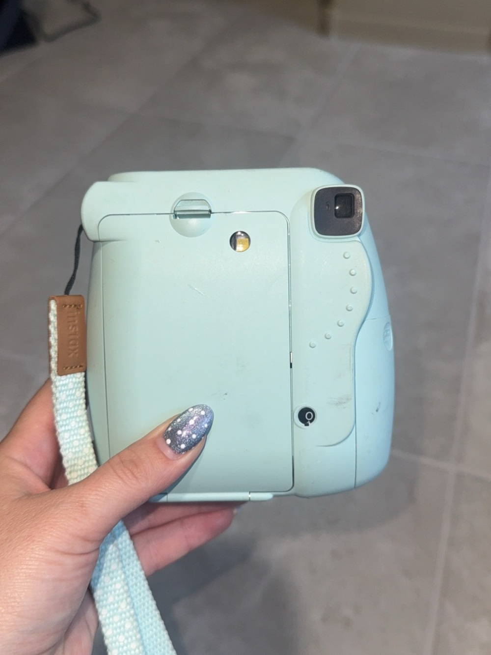 Fujifilm Instax Mini 9 Instant Camera - Mint - Picture 6 of 6